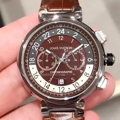 LOUIS VUITTON LV 904l Stainless Steel Quartz Watch 42MM — LOUIS VUITTON