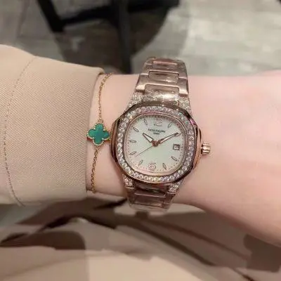 Patek Philippe Nautilus 904l Stainless Steel quartz movement Watch 33mm — Patek Philippe