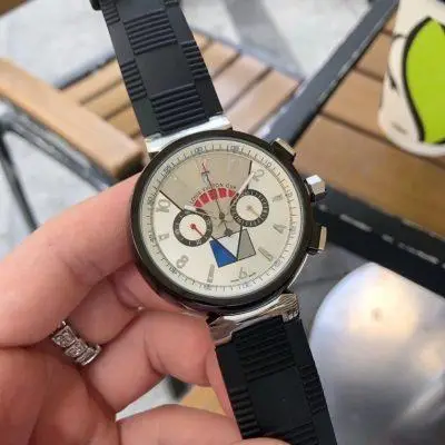 LOUIS VUITTON LV 904l Stainless Steel Quartz Watch 41MM — LOUIS VUITTON