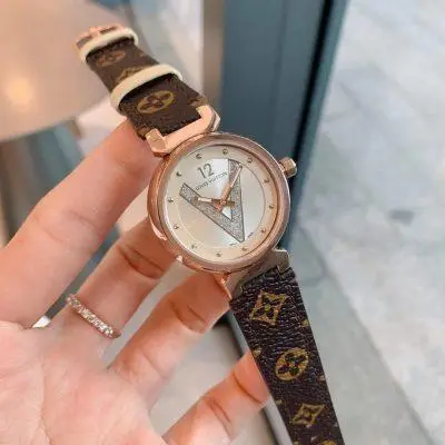 LOUIS VUITTON LV 904l Stainless Steel Quartz Watch 33MM — LOUIS VUITTON