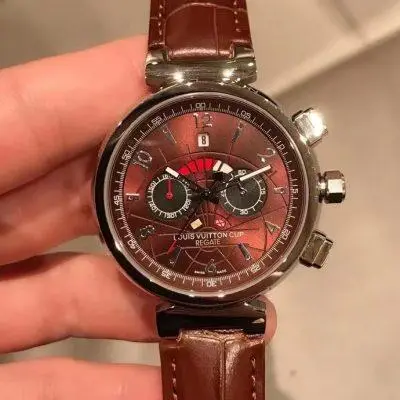 LOUIS VUITTON LV 904l Stainless Steel Quartz Watch 42MM — LOUIS VUITTON