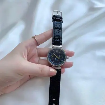 LOUIS VUITTON LV 904l Stainless Steel Quartz Watch 33MM — LOUIS VUITTON